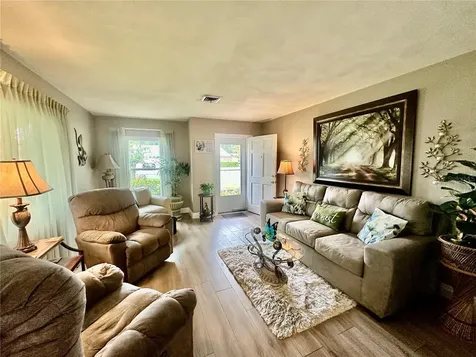 790 Avenue Q SE Winter Haven FL 33880