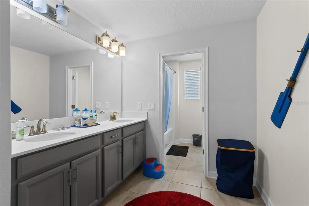 12016 Fiction Avenue Orlando FL 32832