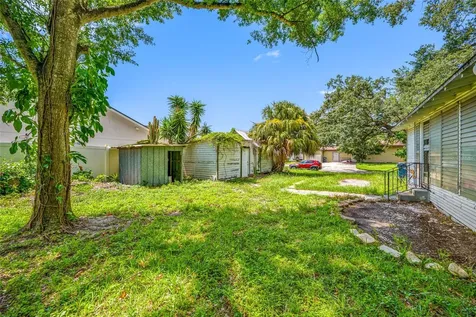 2208 N Lincoln Avenue Tampa FL 33607