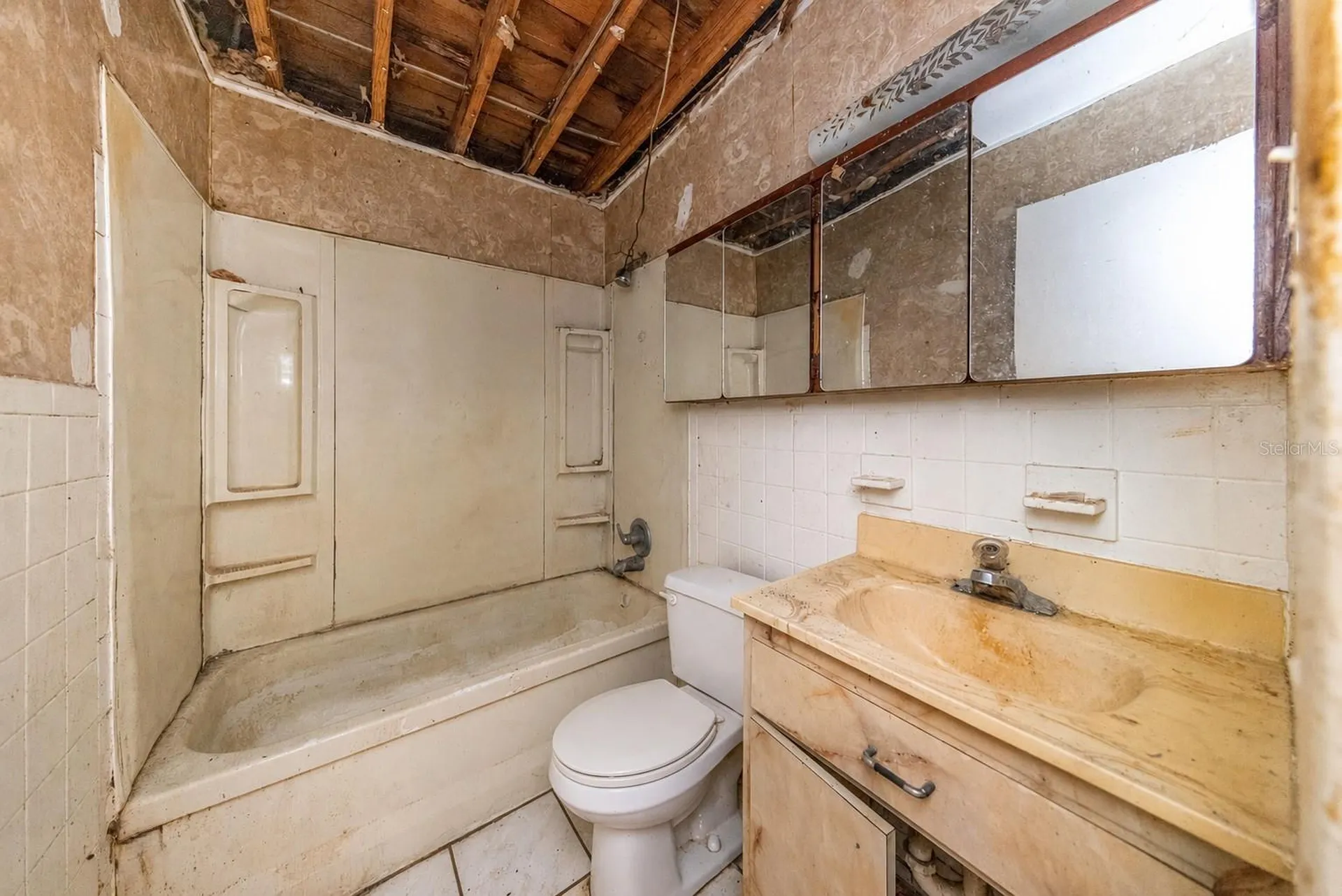 8528 N 92nd Terrace Seminole FL 33777