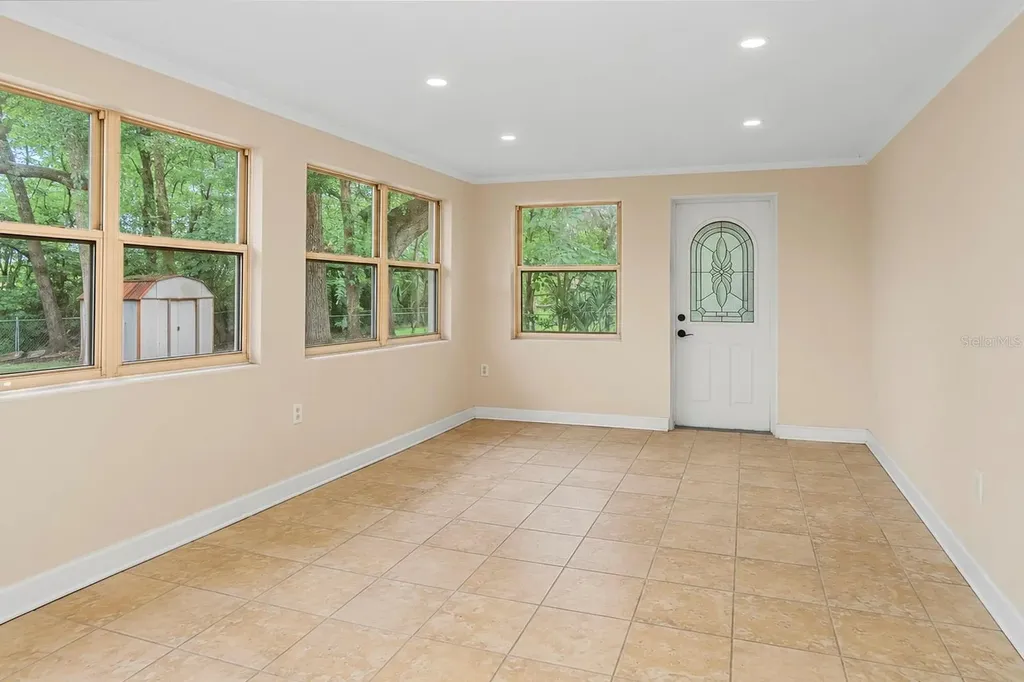 409 E Gulley Avenue Oakland FL 34760