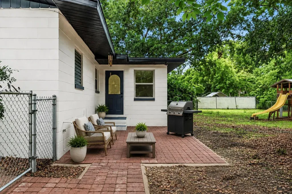 409 E Gulley Avenue Oakland FL 34760