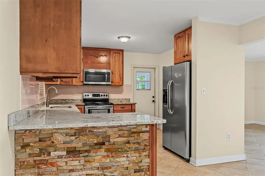 409 E Gulley Avenue Oakland FL 34760