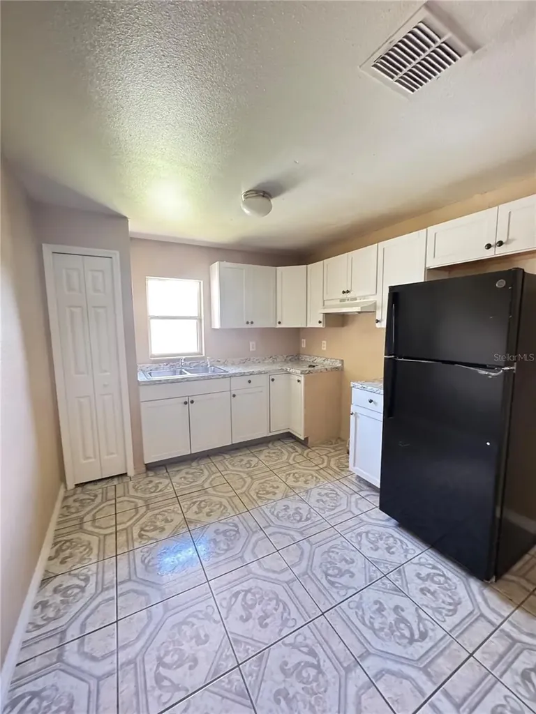 318 Ronnie Circle Orlando FL 32811