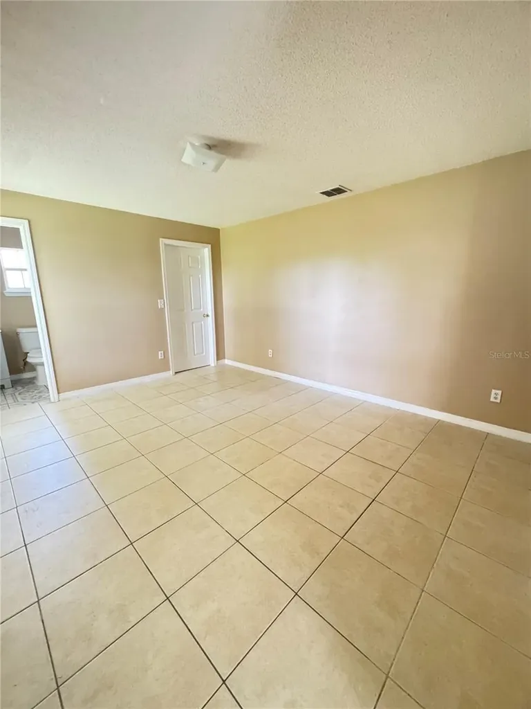 318 Ronnie Circle Orlando FL 32811