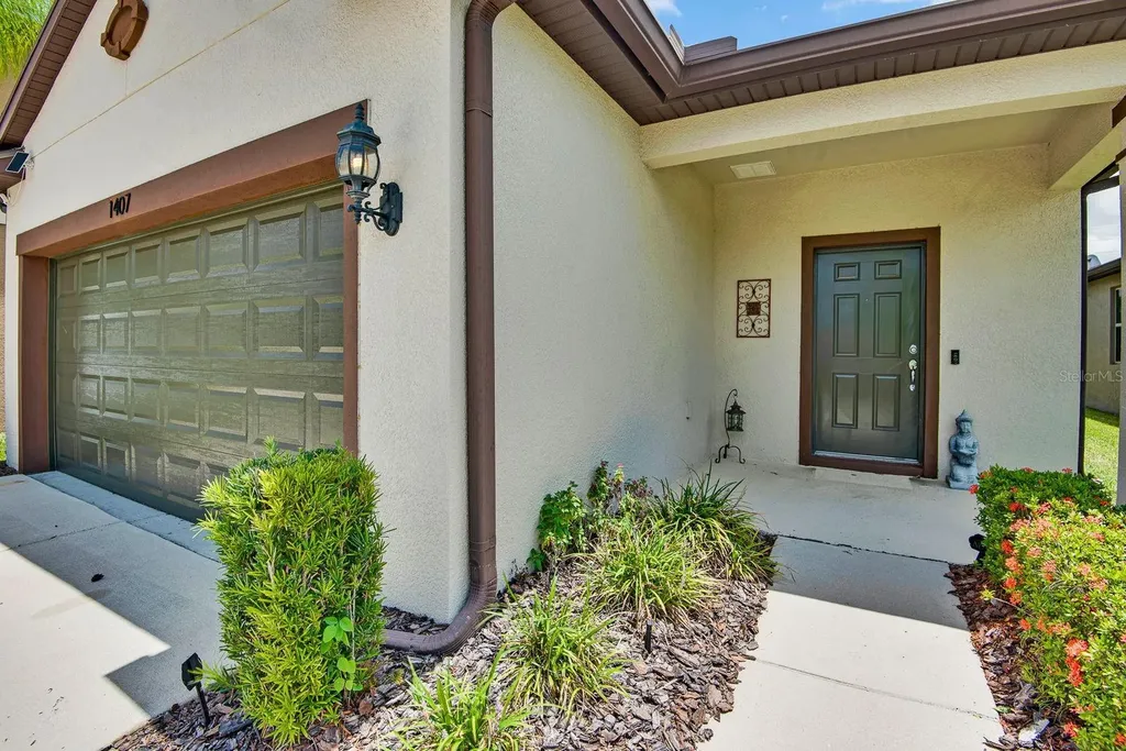 1407 Custer Bayou Street Ruskin FL 33570