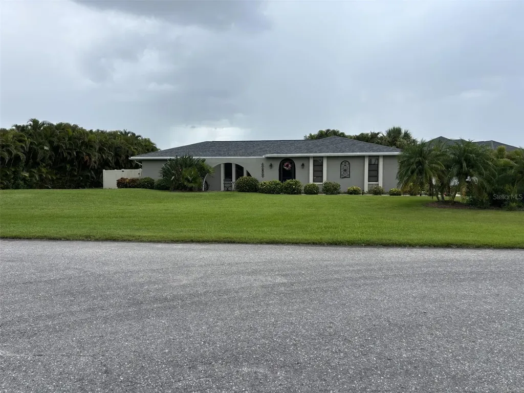 17071 Waters Edge Circle North Fort Myers FL 33917