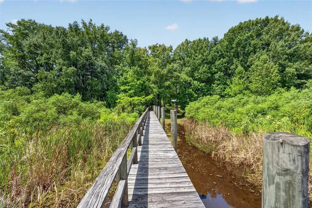 2277 N Bayou Point Inverness FL 34453