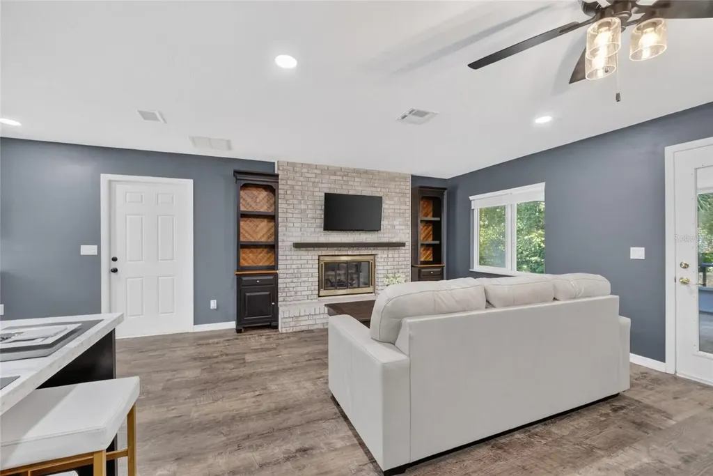 2277 N Bayou Point Inverness FL 34453