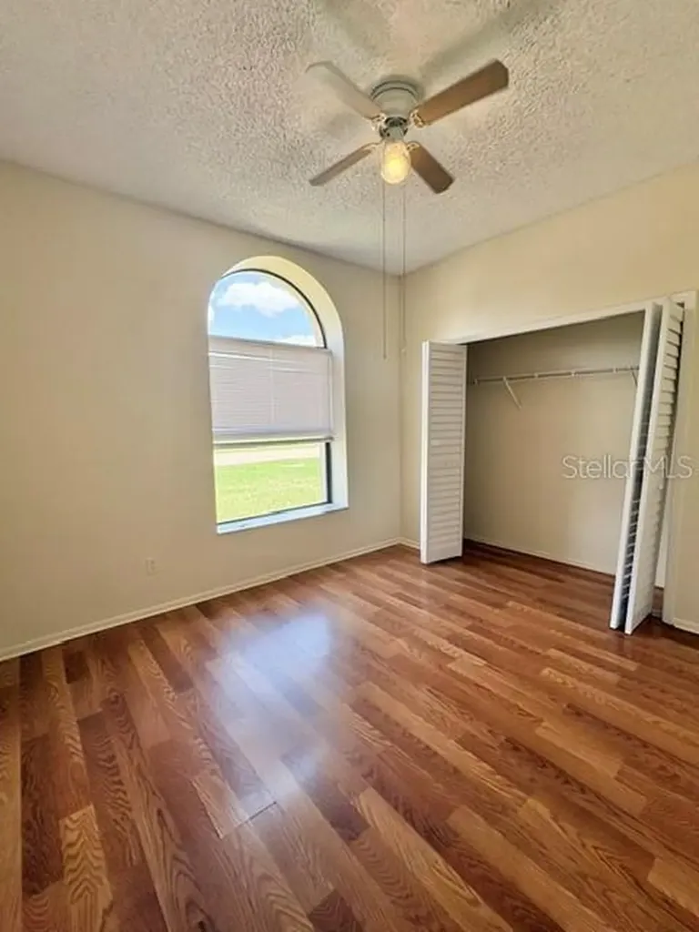 2224 Fairmont Circle Orlando FL 32837