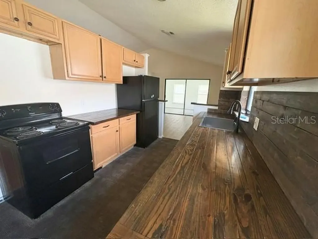 2224 Fairmont Circle Orlando FL 32837