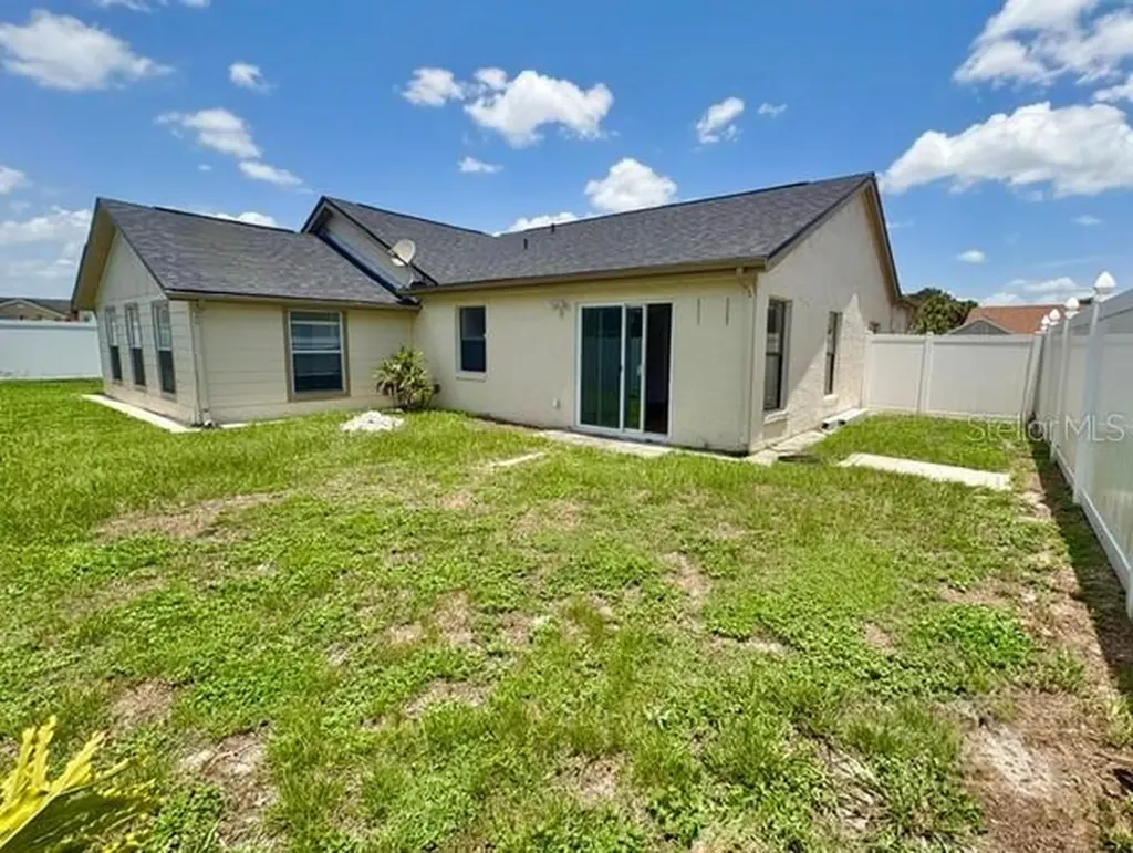 2224 Fairmont Circle Orlando FL 32837