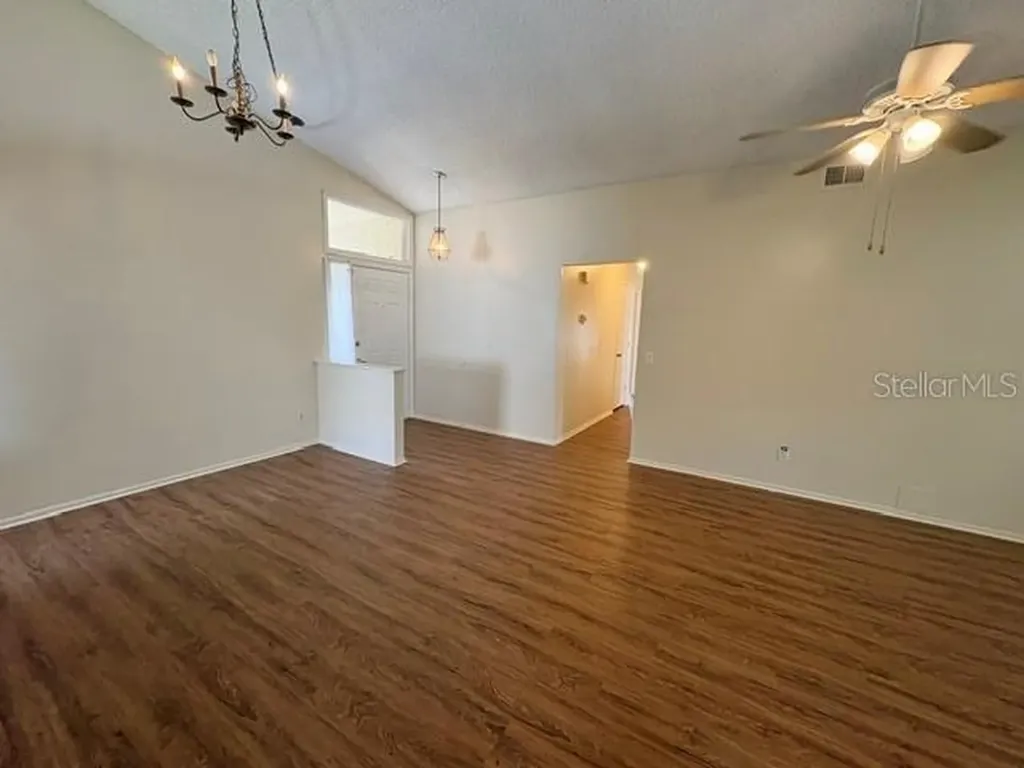 2224 Fairmont Circle Orlando FL 32837