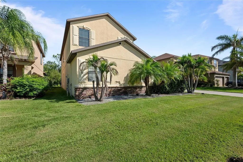 5049 Ivory Stone Drive Wimauma FL 33598