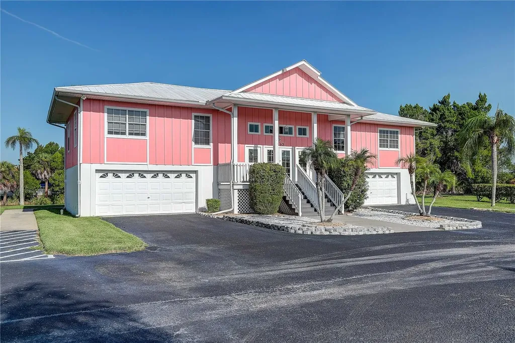 3263 Shoal Line Boulevard Hernando Beach FL 34607