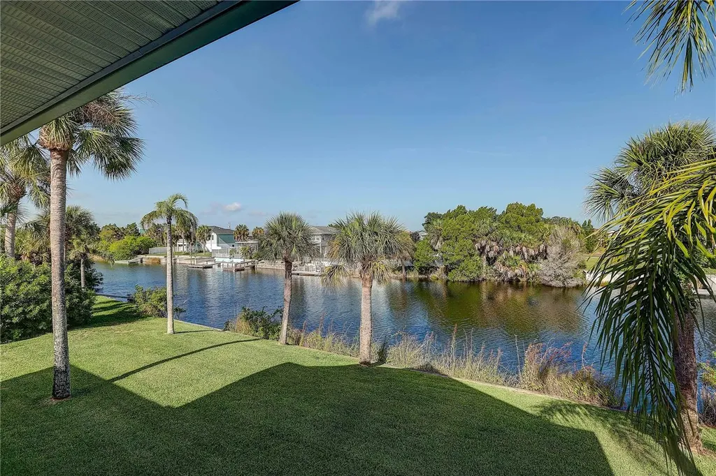 3263 Shoal Line Boulevard Hernando Beach FL 34607