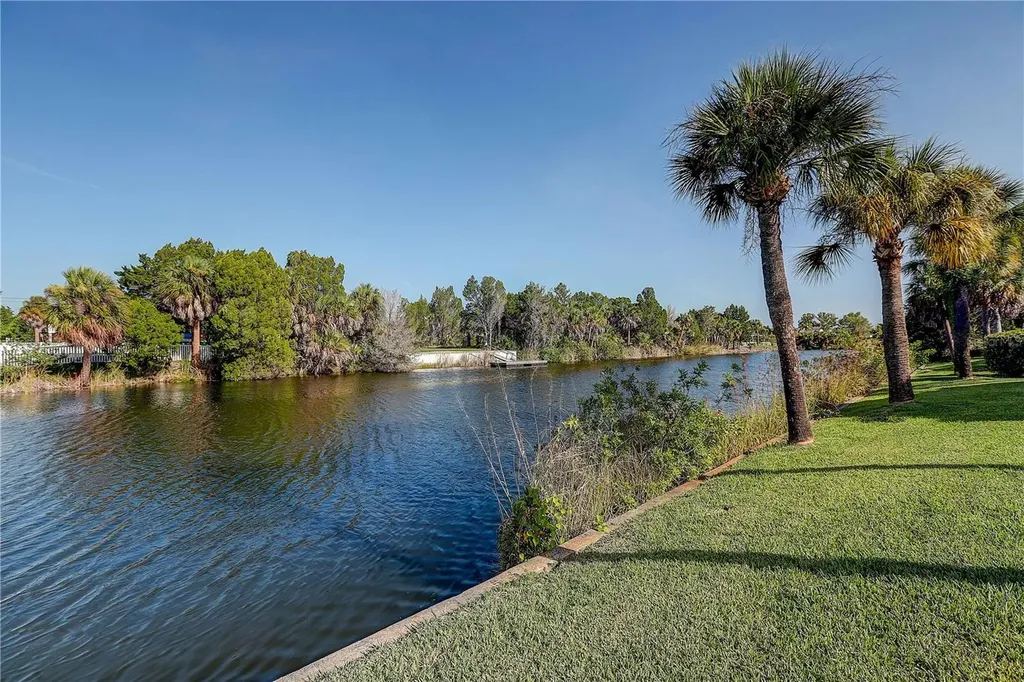3263 Shoal Line Boulevard Hernando Beach FL 34607