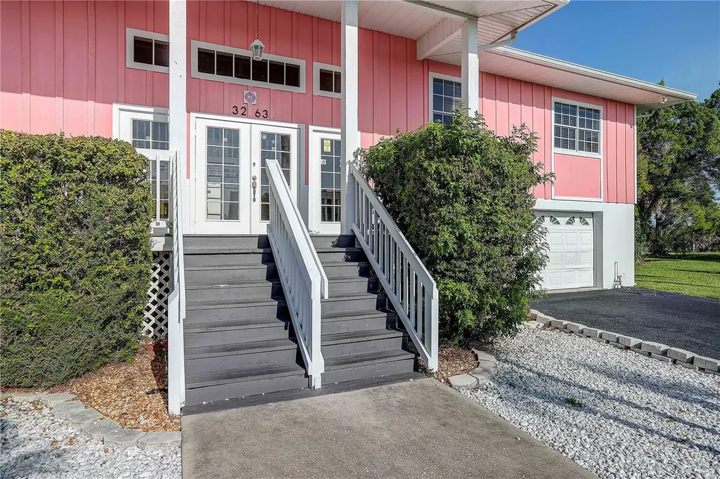 3263 Shoal Line Boulevard Hernando Beach FL 34607