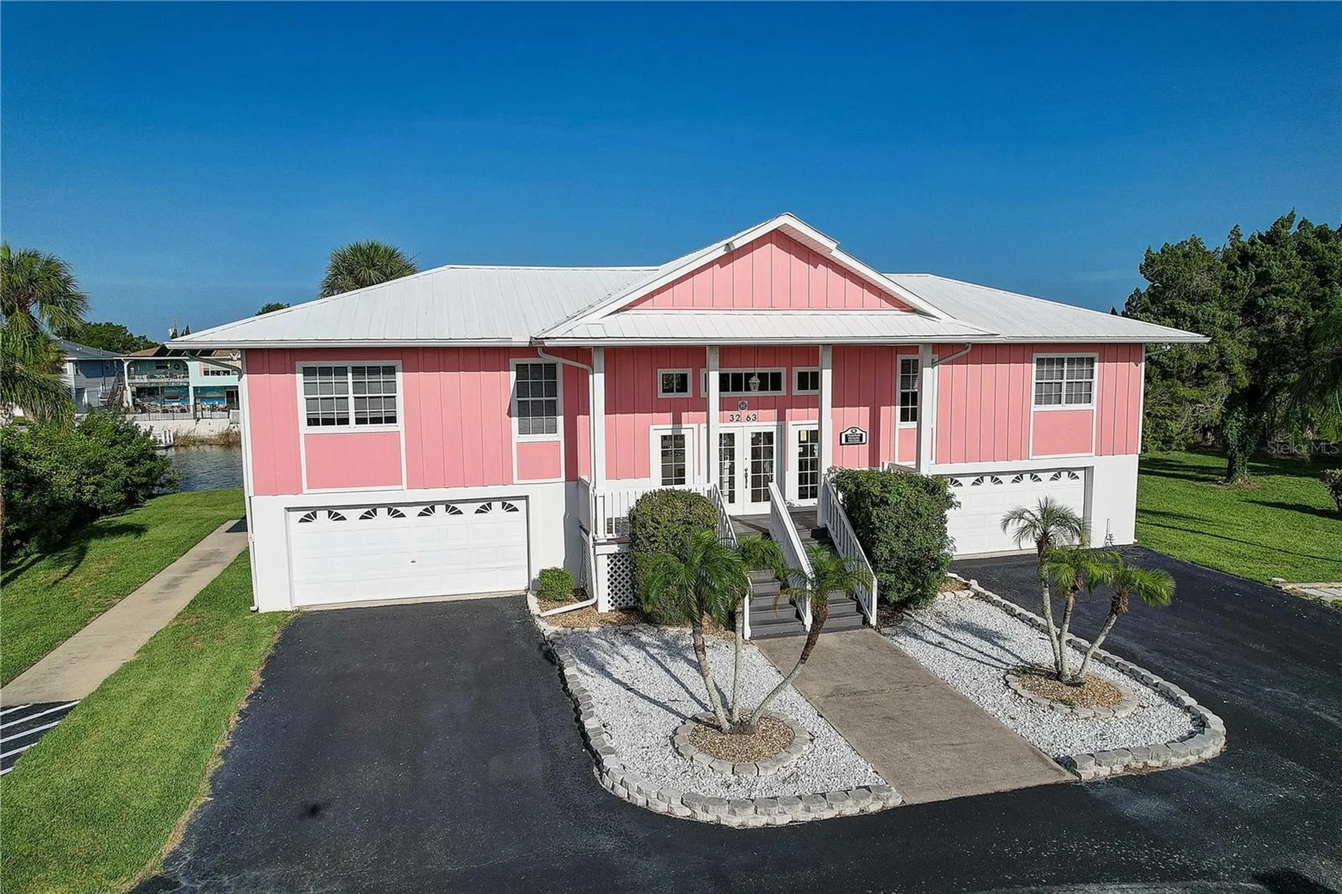 3263 Shoal Line Boulevard Hernando Beach FL 34607