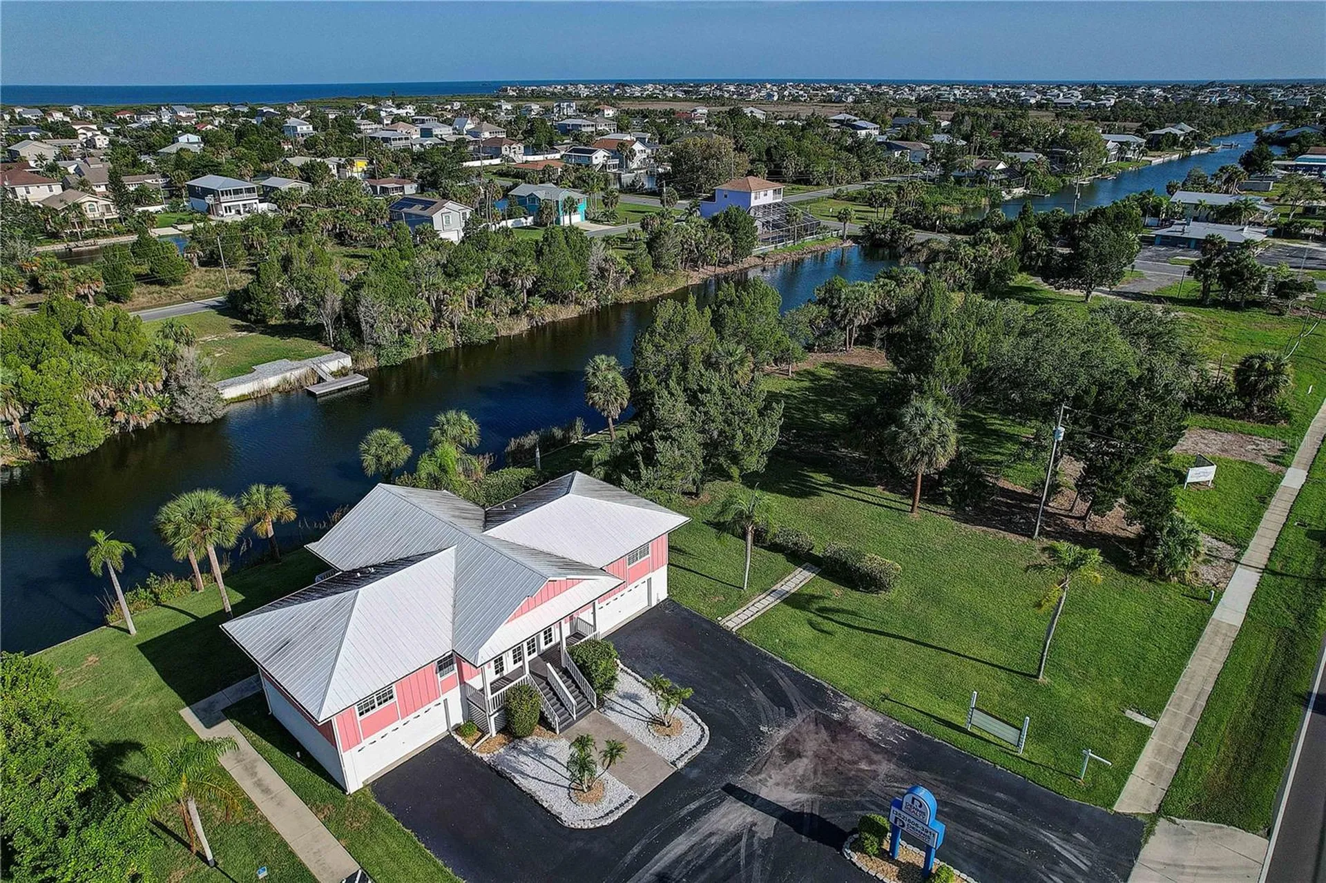 3263 Shoal Line Boulevard Hernando Beach FL 34607