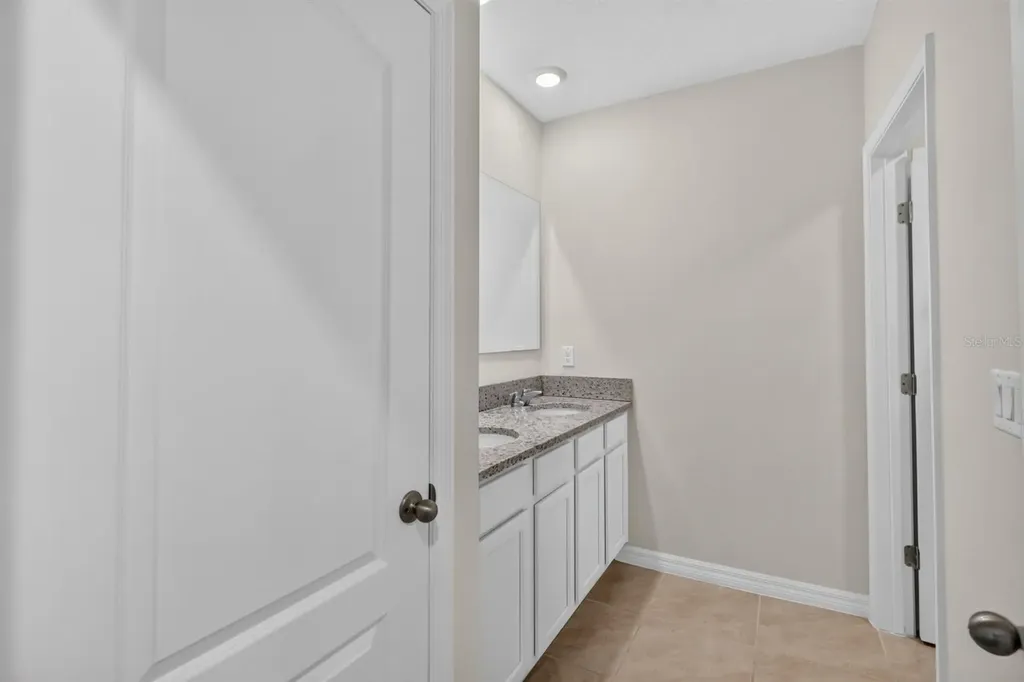 2767 Grandbury Grove Road Lakeland FL 33811