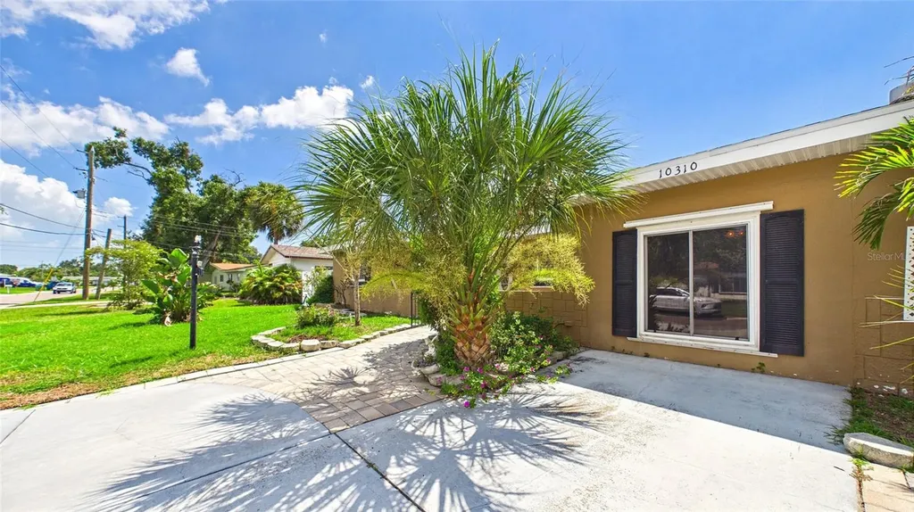 10310 110th Way Seminole FL 33778
