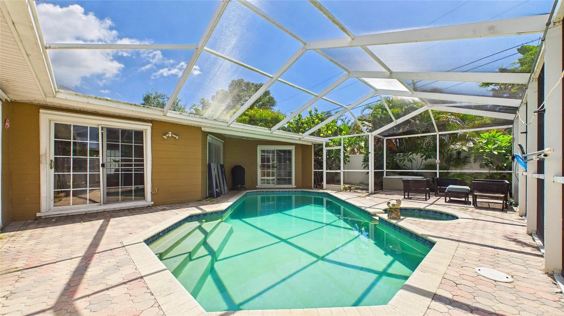 10310 110th Way Seminole FL 33778