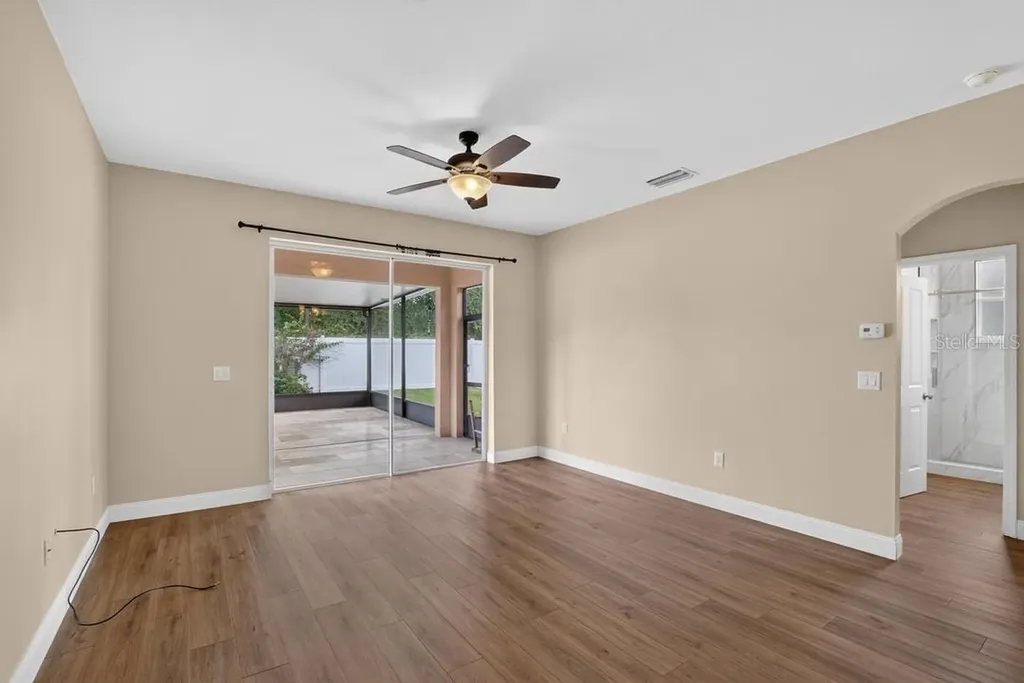 5605 Hawklake Road Lithia FL 33547