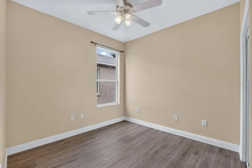 5605 Hawklake Road Lithia FL 33547