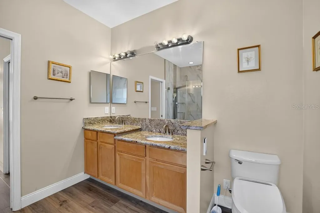 5605 Hawklake Road Lithia FL 33547