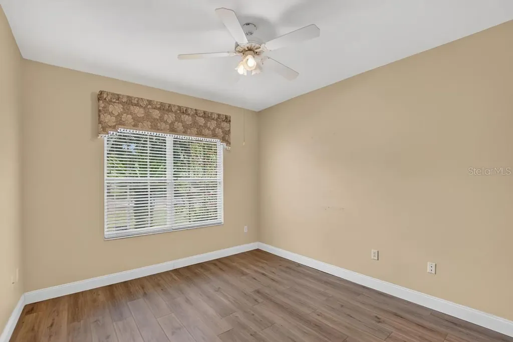 5605 Hawklake Road Lithia FL 33547