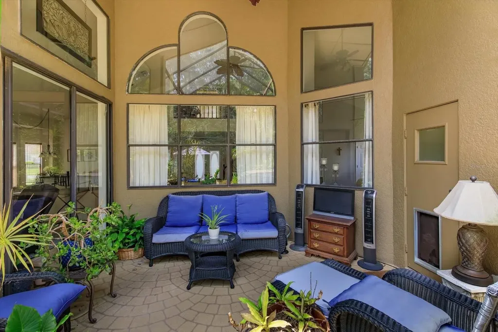 3920 Running Water Drive Orlando FL 32829