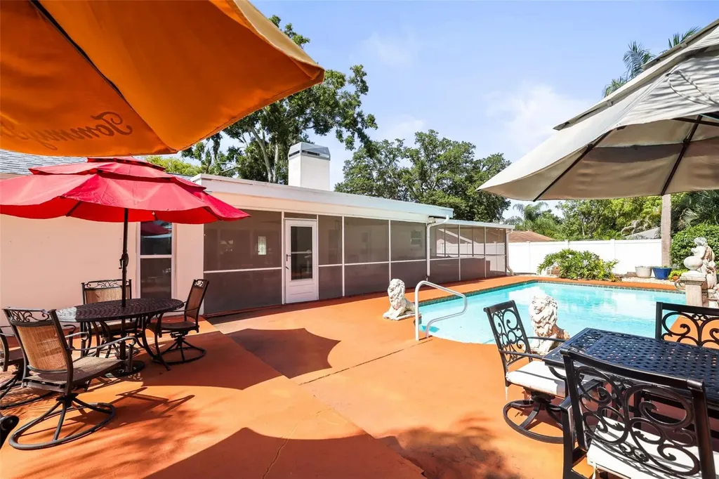 1981 Castille Drive Dunedin FL 34698