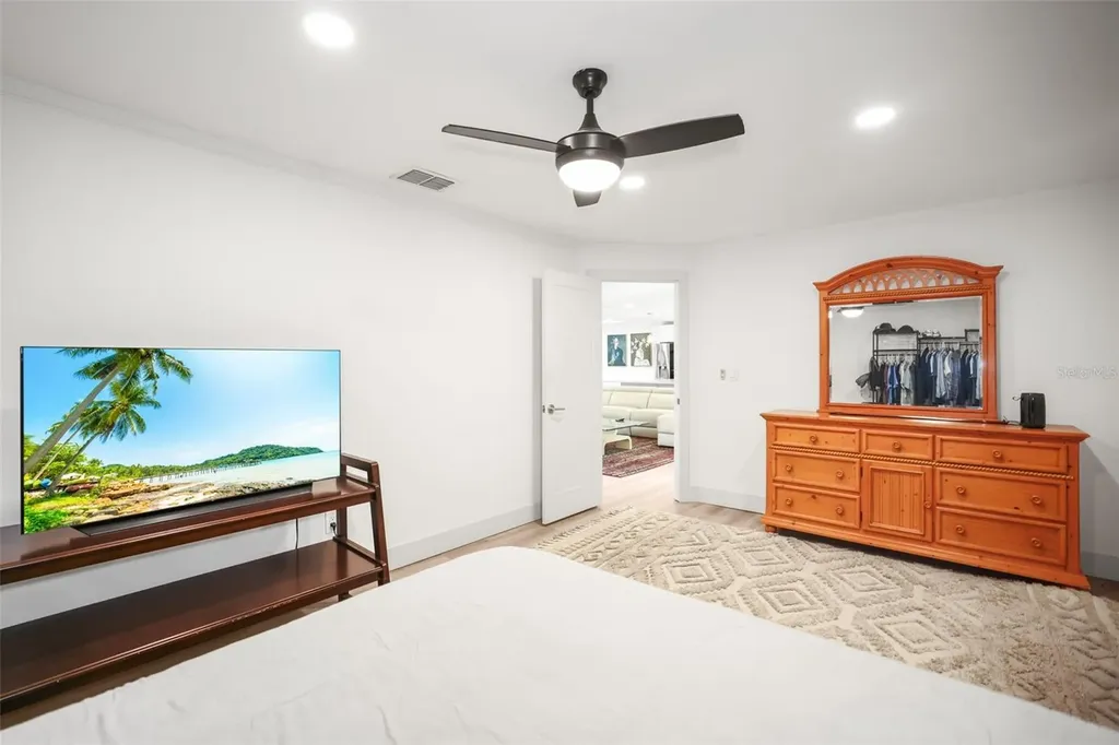 1981 Castille Drive Dunedin FL 34698