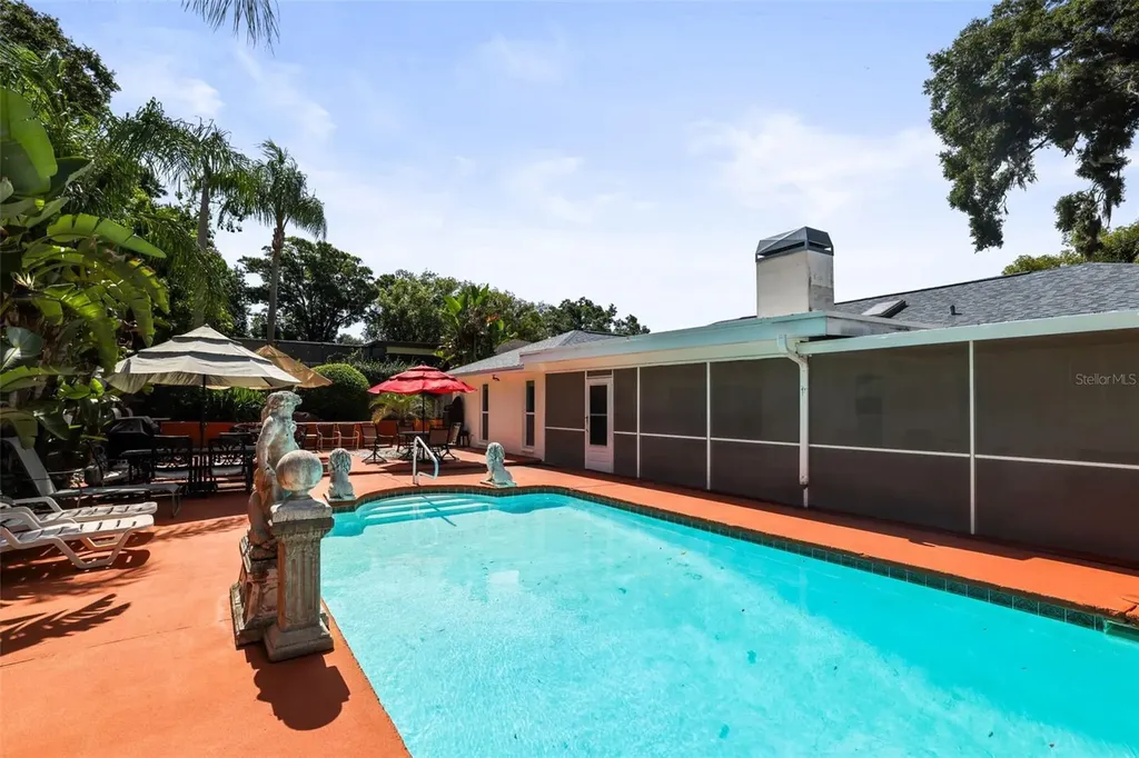 1981 Castille Drive Dunedin FL 34698