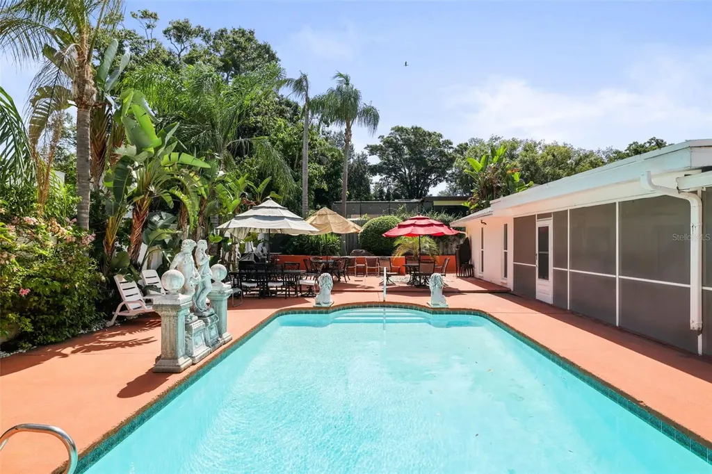 1981 Castille Drive Dunedin FL 34698