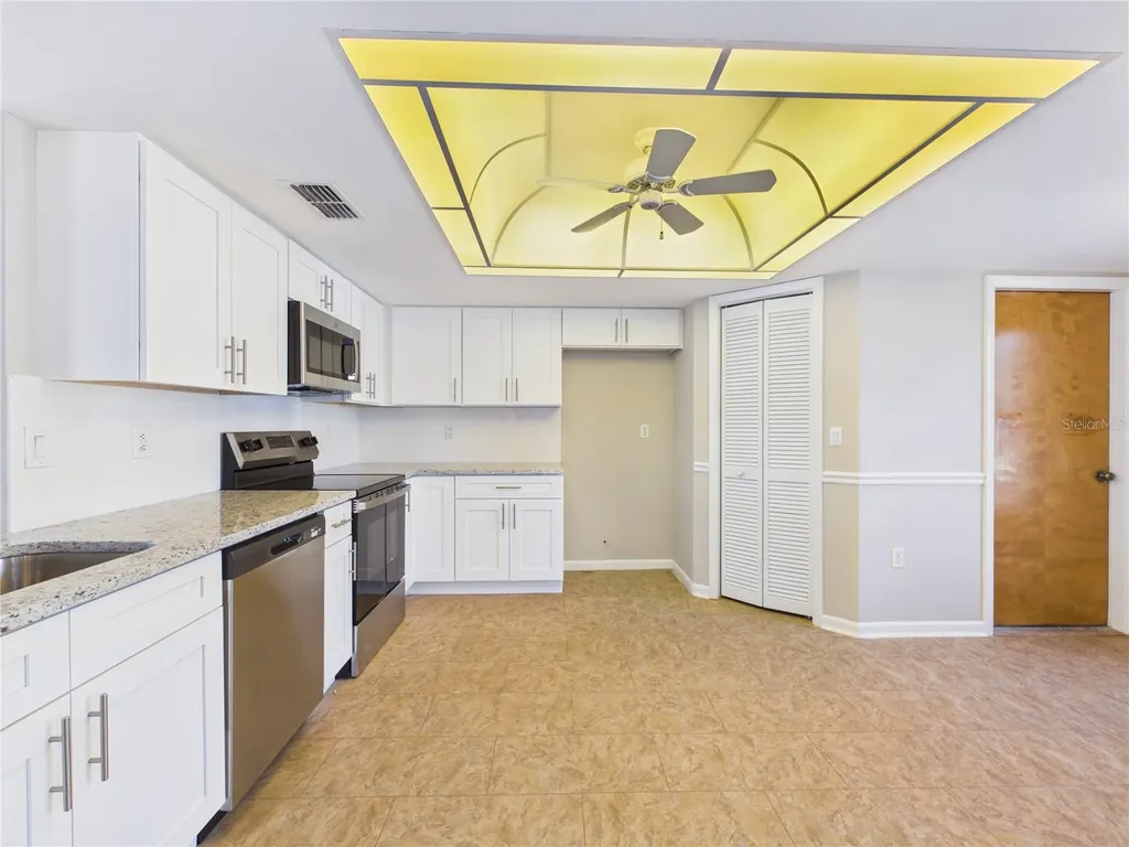 10482 S Clint Loop Floral City FL 34436