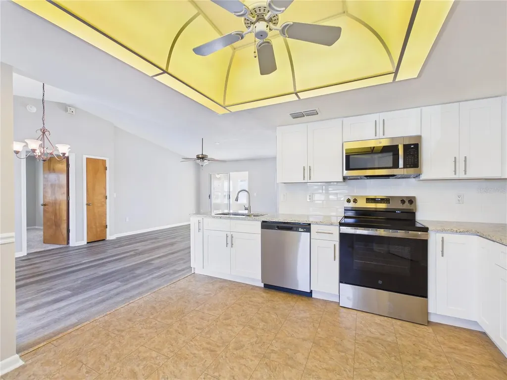 10482 S Clint Loop Floral City FL 34436