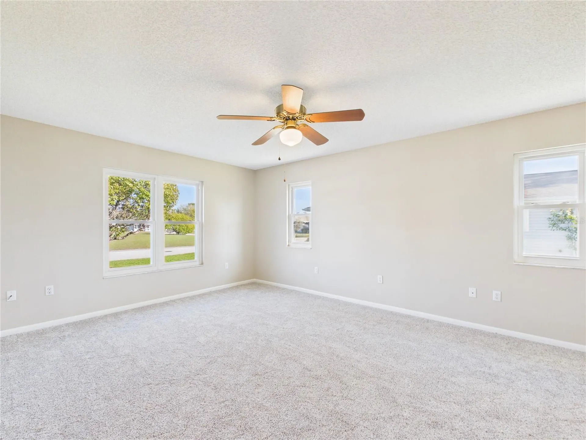 10482 S Clint Loop Floral City FL 34436