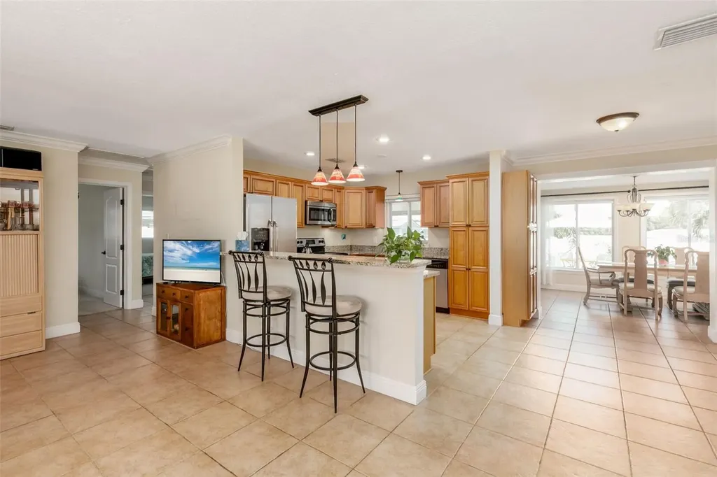 6348 115th Lane Seminole FL 33772