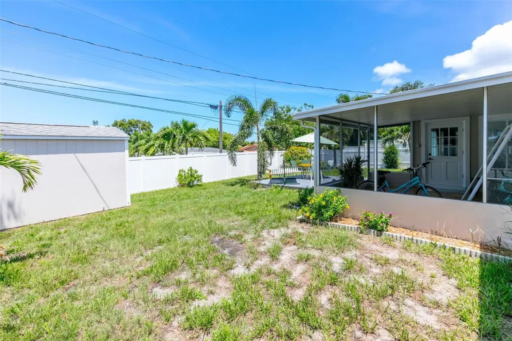 6348 115th Lane Seminole FL 33772
