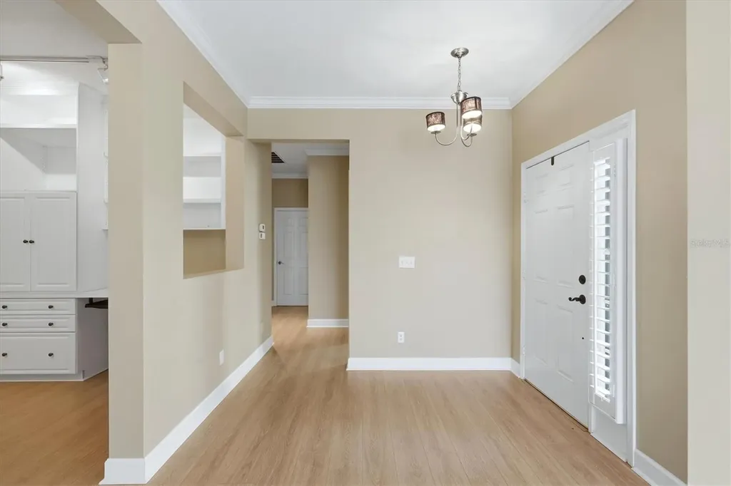 8050 Victoria Falls Circle Sarasota FL 34243