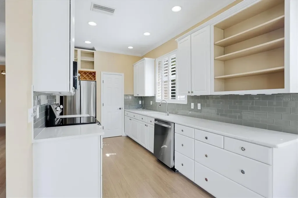 8050 Victoria Falls Circle Sarasota FL 34243