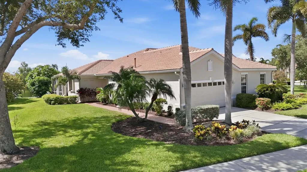 8050 Victoria Falls Circle Sarasota FL 34243