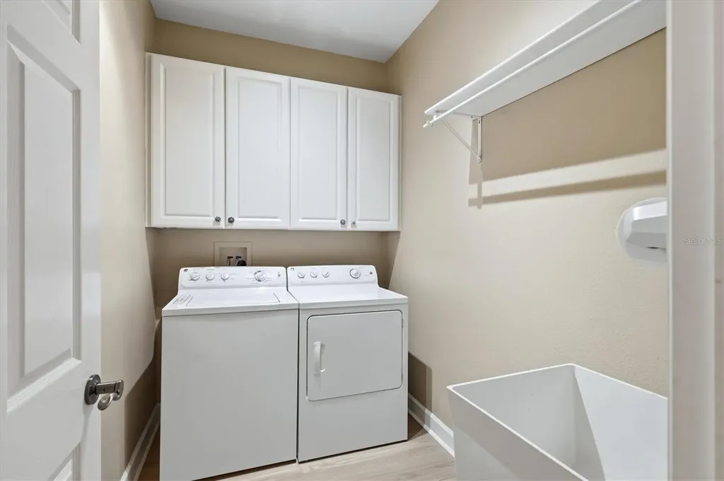 8050 Victoria Falls Circle Sarasota FL 34243