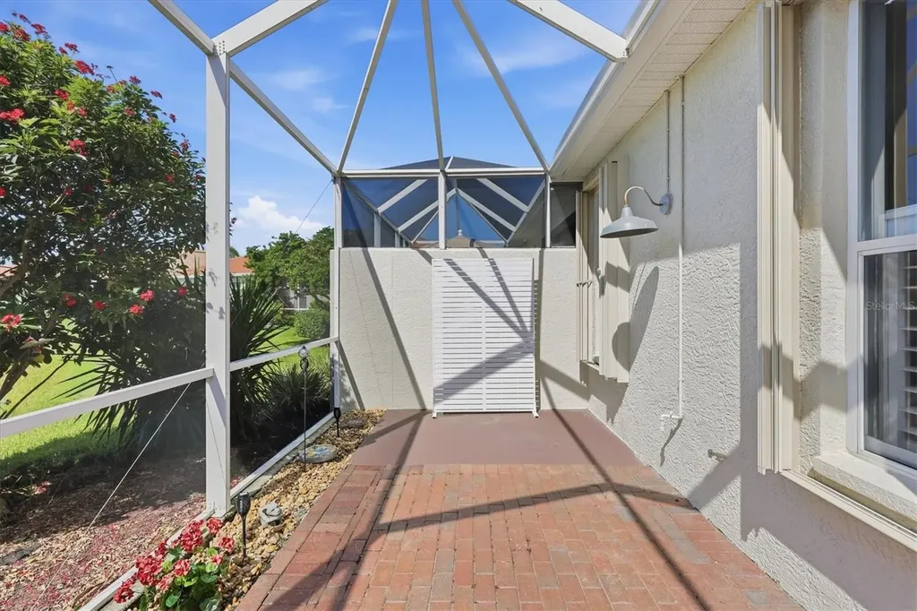 8050 Victoria Falls Circle Sarasota FL 34243