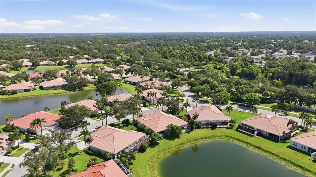8050 Victoria Falls Circle Sarasota FL 34243