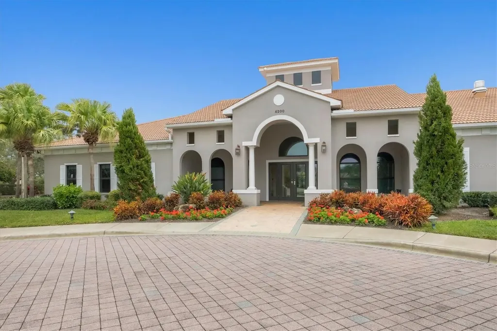 8050 Victoria Falls Circle Sarasota FL 34243