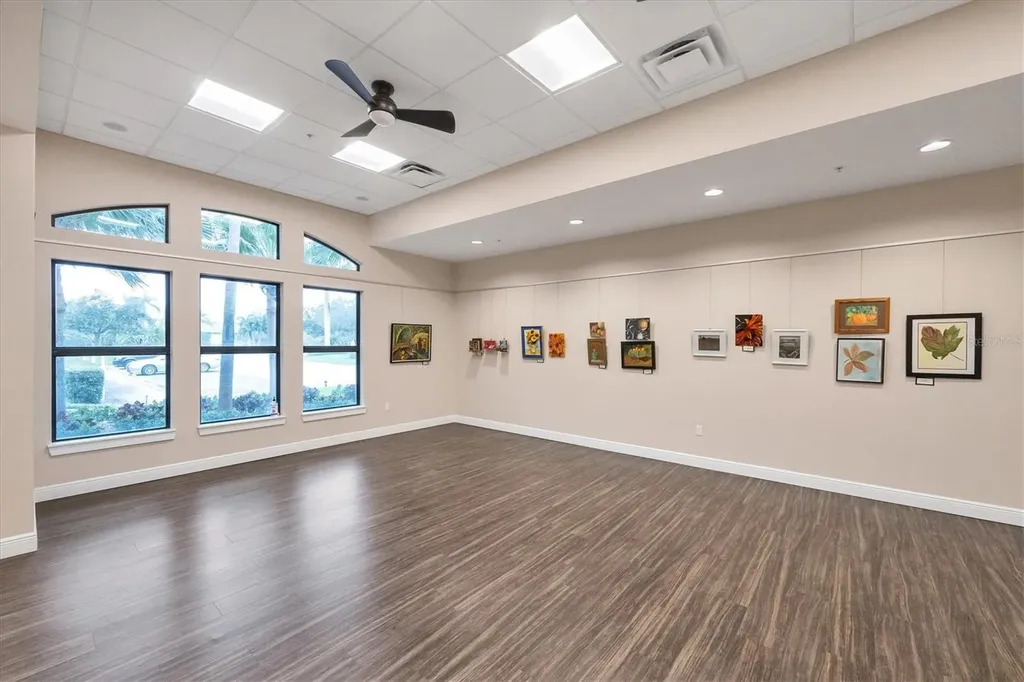 8050 Victoria Falls Circle Sarasota FL 34243