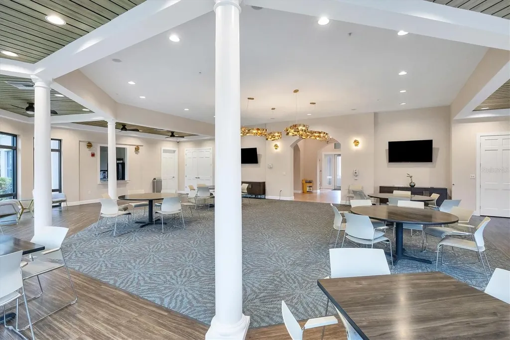 8050 Victoria Falls Circle Sarasota FL 34243